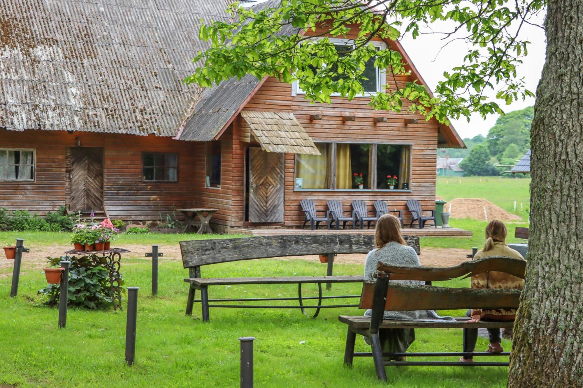 Lauku Viesu Maja Bajari Guest House Rucava Bagian luar foto